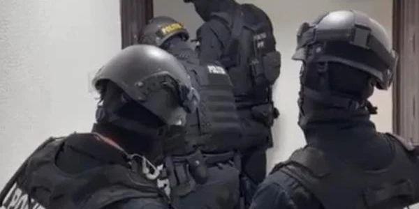 perchezitii politie jpg