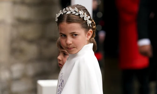 Prințesa Charlotte cu coroniță la Încoronarea Regelui Charles   GettyImages 1252746908 jpg