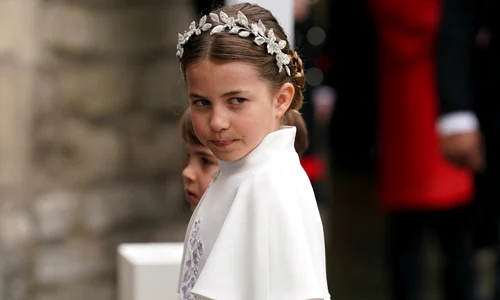 Prințesa Charlotte cu coroniță la Încoronarea Regelui Charles   GettyImages 1252746908 jpg