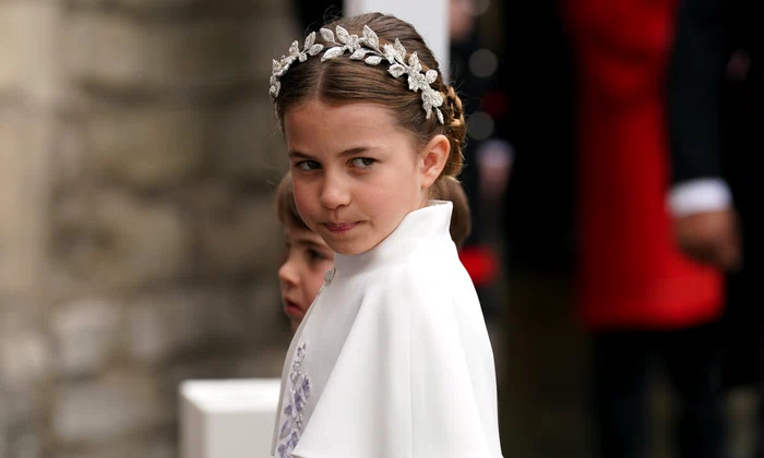 Prințesa Charlotte cu coroniță la Încoronarea Regelui Charles   GettyImages 1252746908 jpg