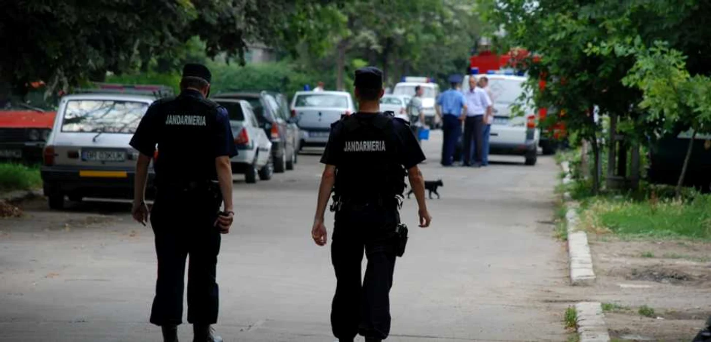 Bărbatul a fost amendat de jandarmi. Foto Arhivă