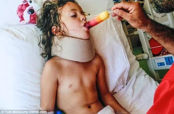 
    Zara a ajuns în stare gravă la spitalFoto: dailymail.co.uk  