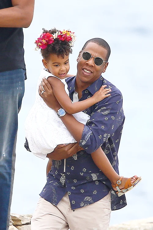 Soţul Jay-Z o  răsfaţă mult  pe fiica lor,  Blue Ivy
