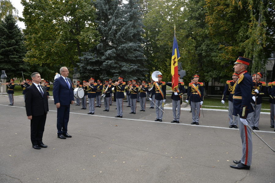 Dîncu, la Chişinău: NATO nu caută o confruntare cu Rusia