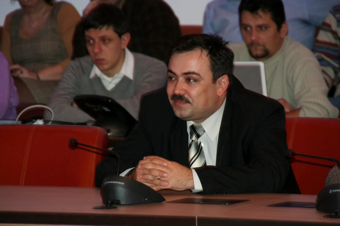 În anul 2010 Dorel Ursu a fost „avansat“ inspector guvernamental din funcţia de subprefect FOTO CRISTIAN FRANŢ