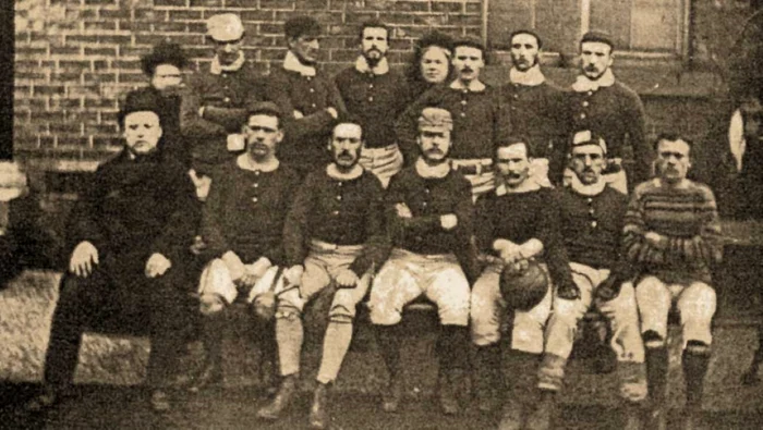 Primii membri ai clubului de fotbal. Foto X