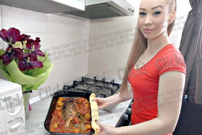 Primăvara, se  vitaminizează  cu multe  fructe  proaspete (Fotografii: Dorin Constanda)