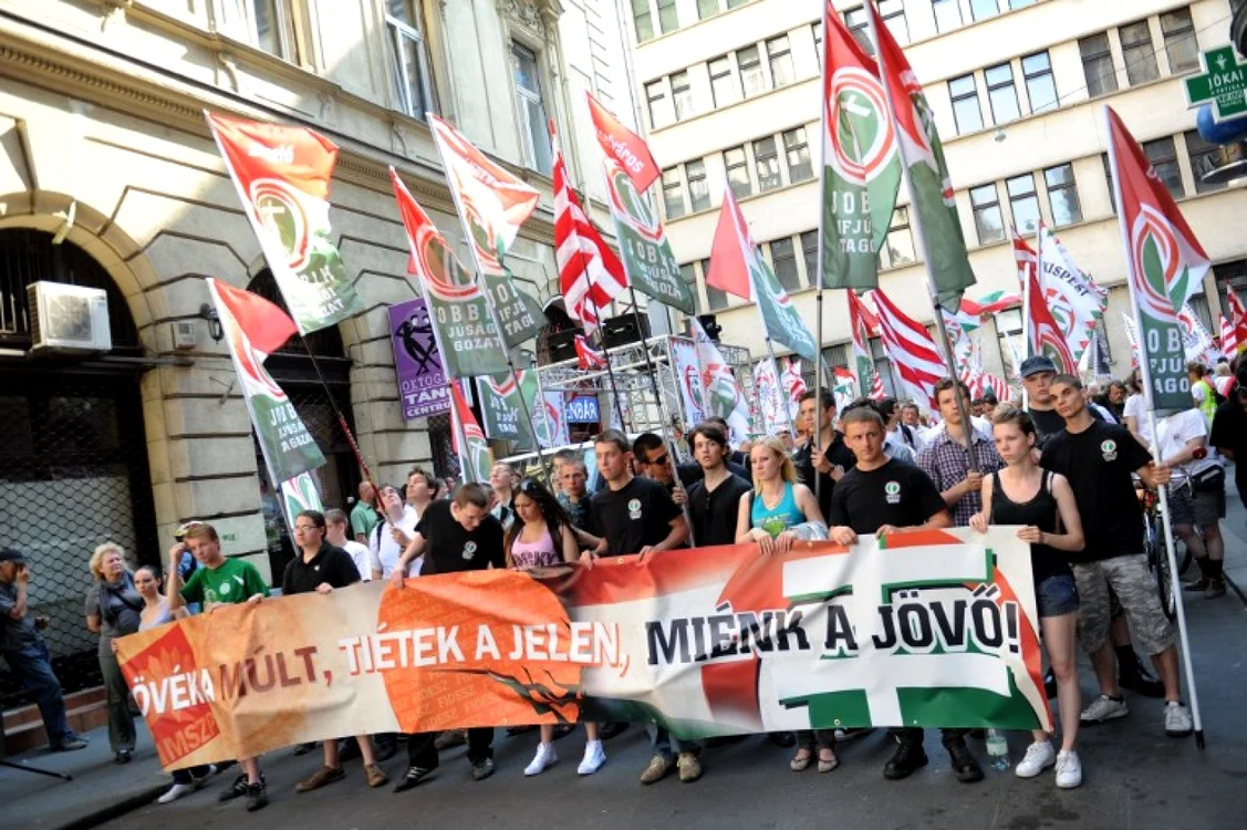 Liderul noii grupări a fost exclus din aripa radicală a partidului extremist Jobbik în mai 2012