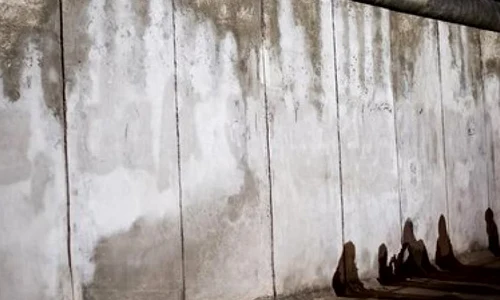 Zidul Berlinului, ameninţat cu dispariţia de către dezvoltatorii imobiliari jpeg