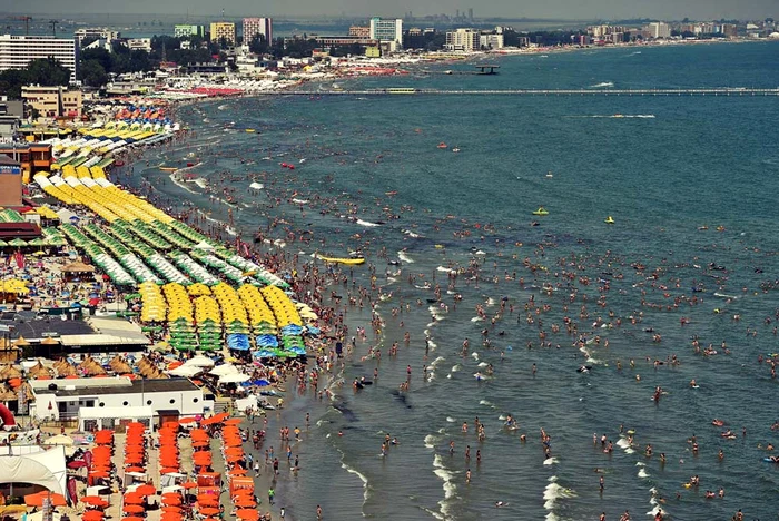 Inspectorii ANPC şi OPC au făcut razii pe litoral