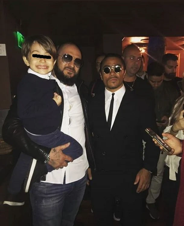 David, extrem de entuziasmat să facă poză cu Salt Bae 