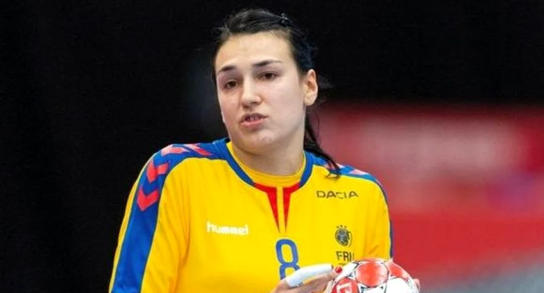 Cristina Neagu, o carieră de 17 ani în tricoul naționalei. Foto FRH  
