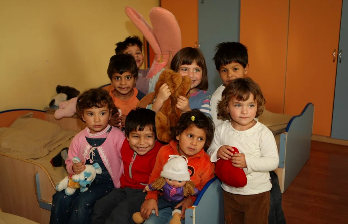 Copii de la un orfelinat din Braşov FOTO Adevărul