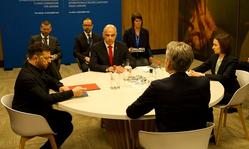 volodimir zelenski si maia sandu la haga FOTO X @MinPres jpeg