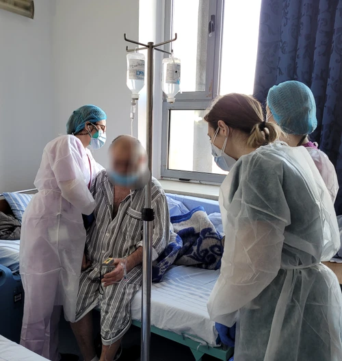Dr. Petruța Filip lucrează cu pacienți COVID la Spitalul Universitar București