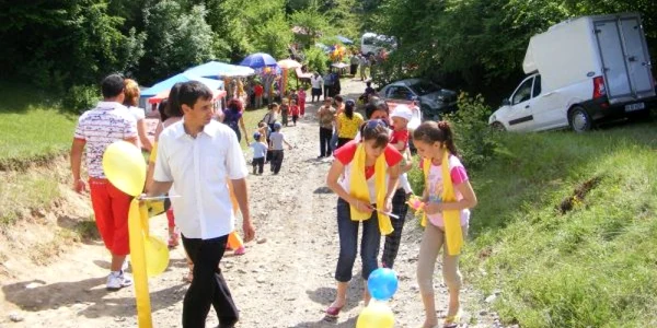petrecere campeneasca la ponoare FOTO Corina Macavei 
