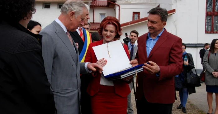 Ce cadouri a primit Alteţa Sa Regală Prinţul Charles, în vizita de la Vizureşti