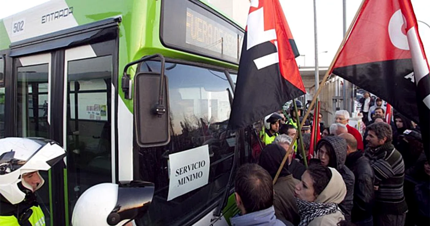 Un pichet de informare de la compania de transport public EMT, din Madrid Foto: El Mundo