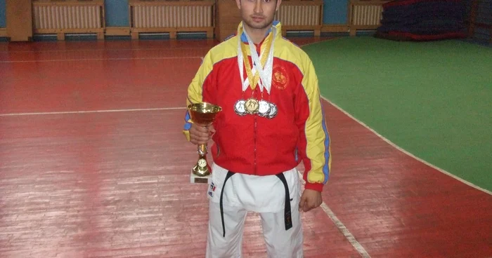 Alexandru Stancu a început să practice karate de la vârsta de 11 ani.