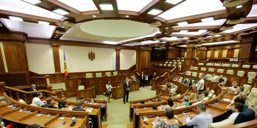 parlament moldova usi deschise