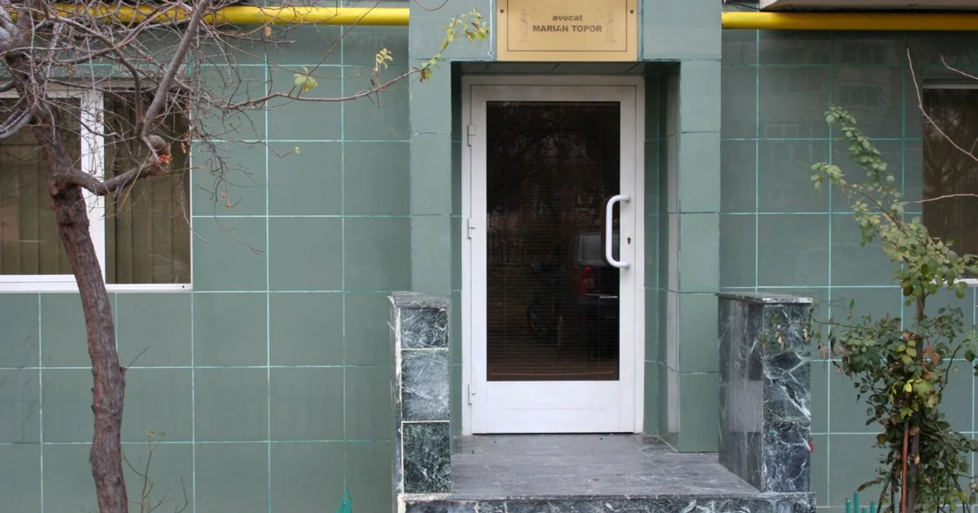 Foarte multe firme de avocatură, de consultanţă sau cabinete stomatologice ăşi desfăşoară activitatea în apartamente, care de anul viitor nu vor mai fi impozitate în funcţie de calitatea proprietarului, ci în funcţie de scopul utilizării clădirii