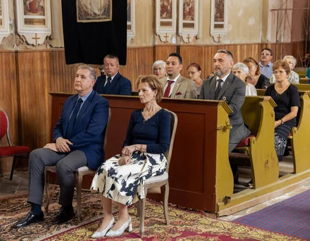 Margareta a României cu Principele Radu la Săvârșin