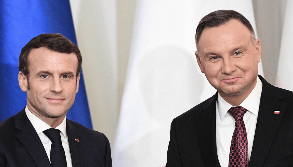 Președintele Poloniei, păcălit de un farsor rus care s-a dat drept Macron. Despre ce au discutat