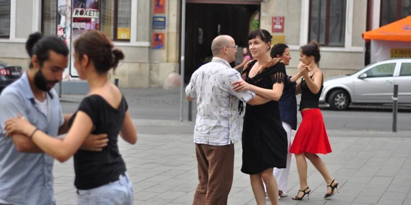 Tango argentinian pe Bulevardul Eroilor
