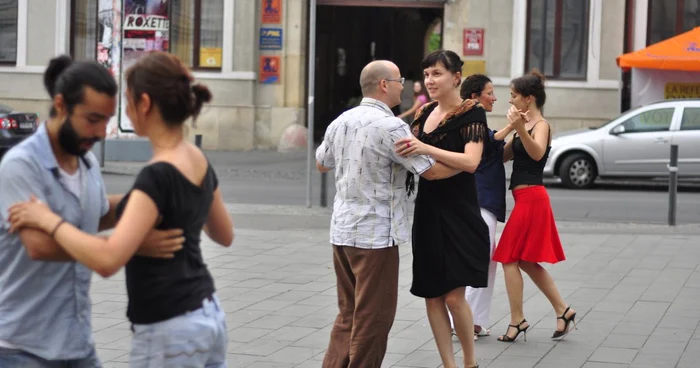 Clujenii pot învăţa tango argentinian gratuit. FOTO: Adevărul