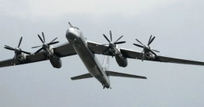 Bombardiere ruse escortate de avioane americane deasupra Pacificului