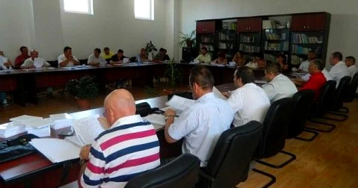 Consilierii locali vor date mai concrete de la DNA