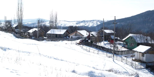 Localitatea Sălciile a fost afectată puternic, timp de câteva zile, din cauza ninsorilor. Foto Alex Policală
