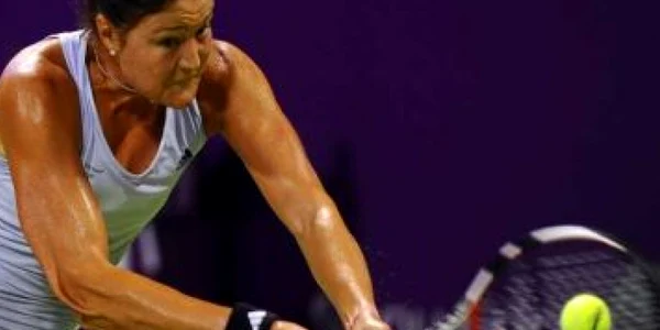 TENIS: Dinara Safina a abandonat la Masters şi va pierde locul 1 WTA