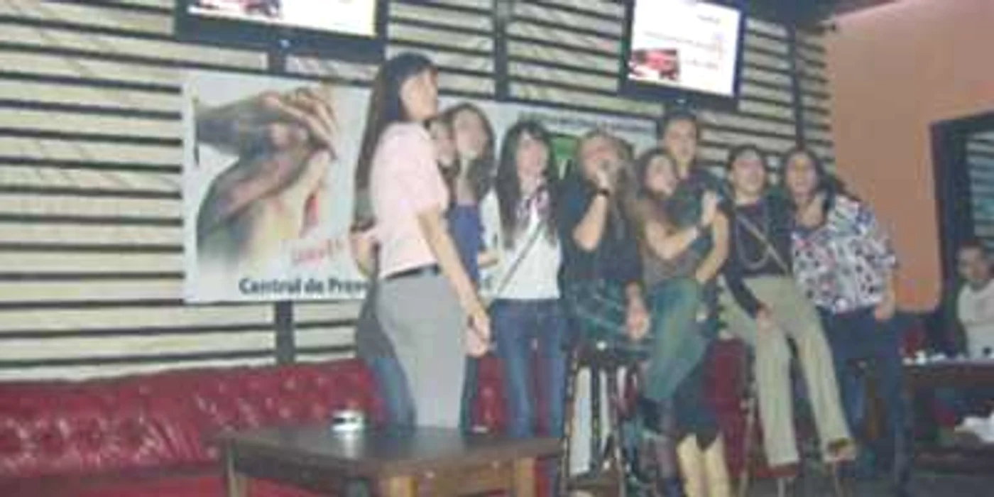 Constanţa: Petrecere fără alcool şi ţigări în clubul Crush