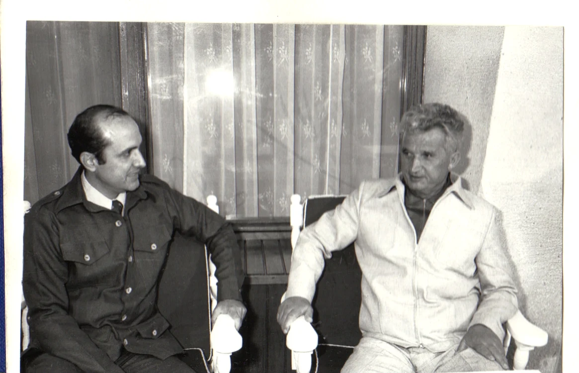 Narciso Iso Conde și N. Ceaușescu, la Neptun.  FOTO: Fototeca online a comunismului românesc
