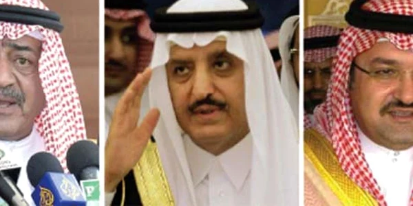 Prinţul Muqrin(st),Prinţul Ahmed(centru),Prinţul Mishaal(dr)