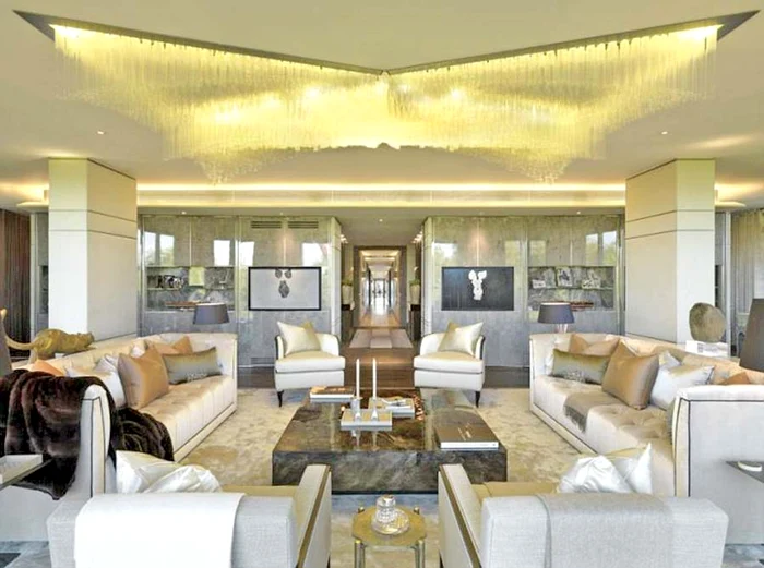 Blocul este situat în centru Londrei