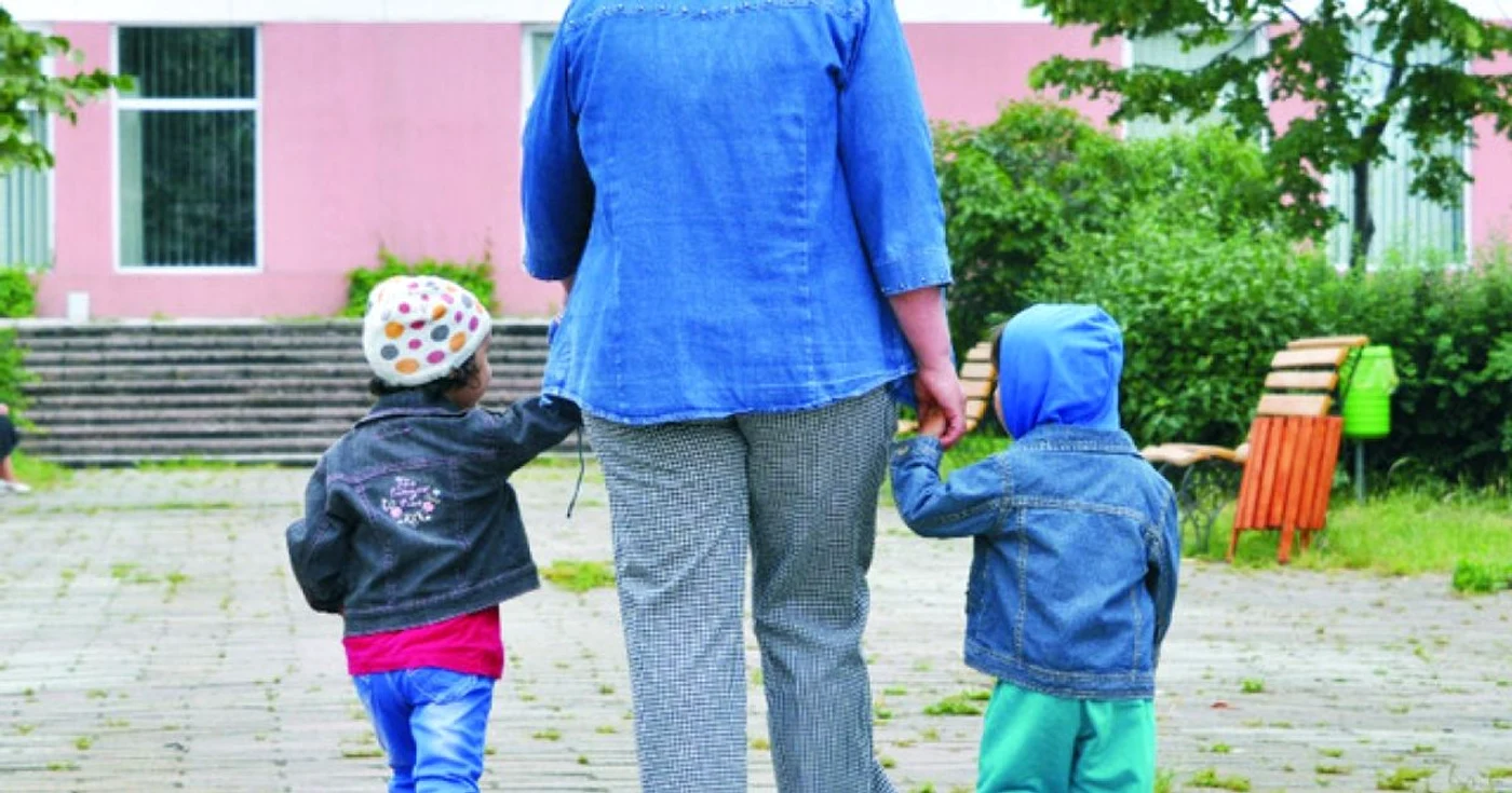 Campanie pentru recrutarea şi identificarea persoanelor care doresc să ia copii în plasament FOTO Adevărul