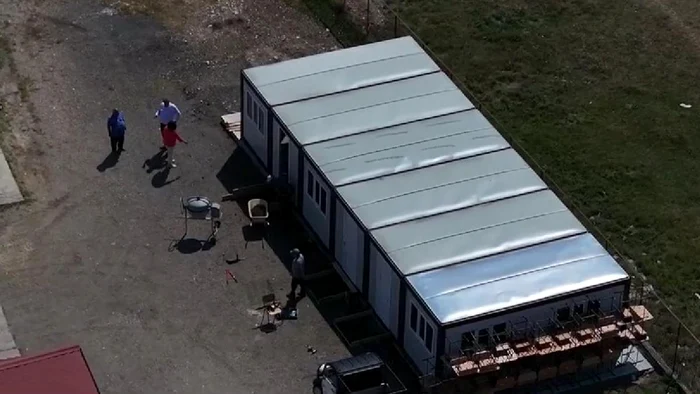 Sute de elevi din Maramureș vor învăța în containere modulare FOTO: Captură video / Antena 3