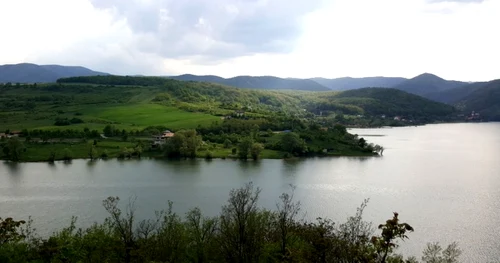 lacul cincis hunedoara foto daniel guta adevarul