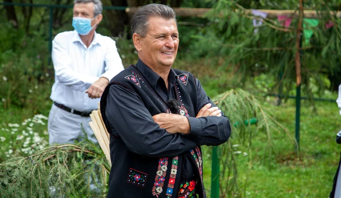 Cum se menține în formă Nea Mărin, la 67 de ani / foto: arhiva Click!