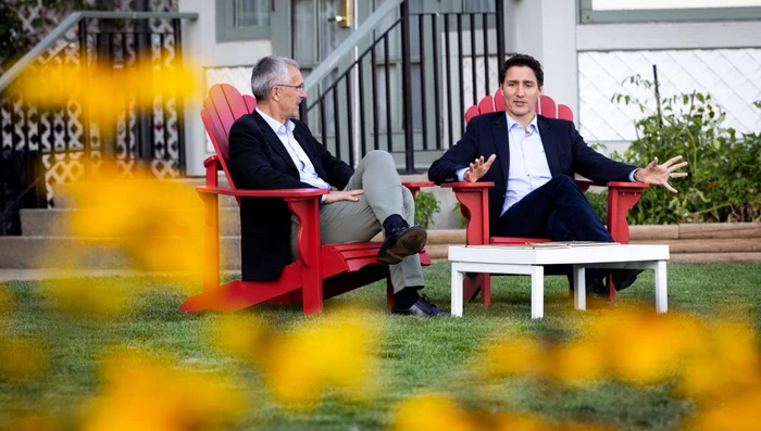 Jens Stoltenberg și Justin Trudeau FOTO NATO/ AFP