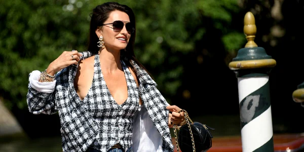 Penelope Cruz în Chanel jpg