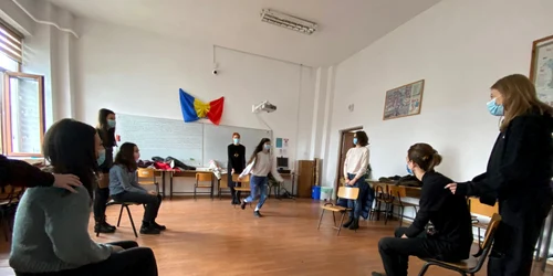 repetitii   foto arhiva trupa rege jpeg