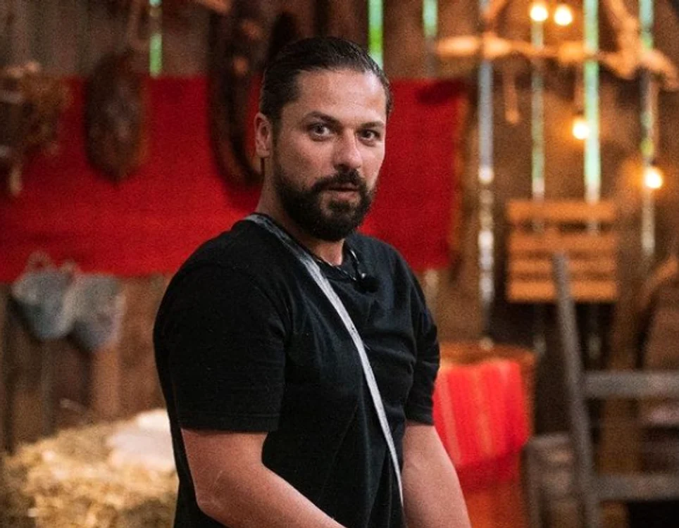 
    Augustin Viziru povestește că s-a schimbat mult după moartea părintelui săuFoto: Arhivă personală  