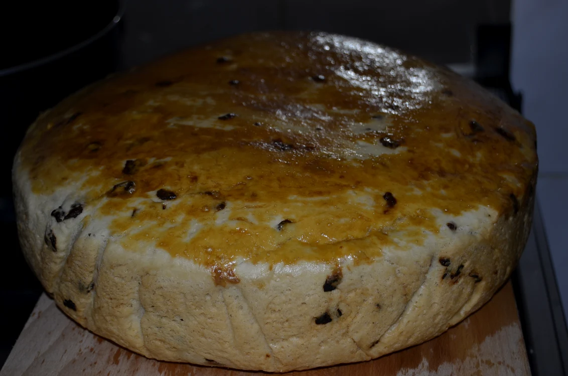 
    Pâine de casă cu ceapă prăjită  