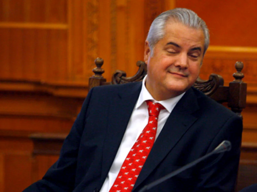 Adrian Năstase pe vremea când era șeful deputaților