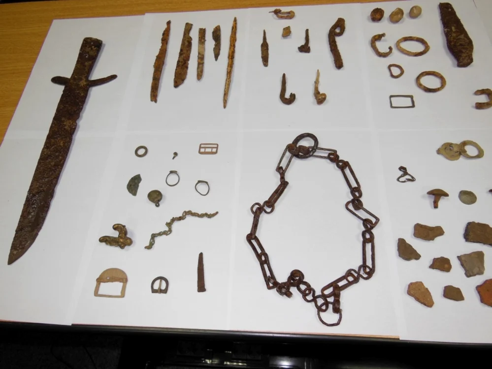 Bunuri de patrimoniu găsite de anchetatori la percheziţiile din 2014