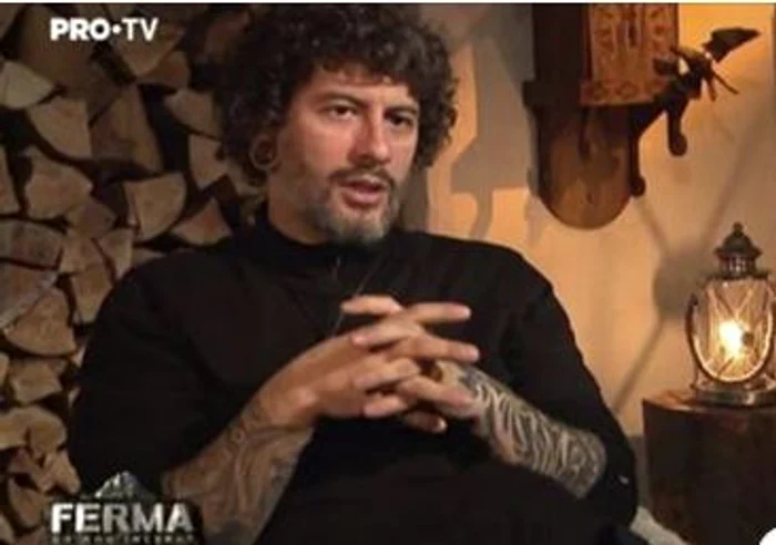 Vali Bărbulescu a fost eliminat de la Ferma, după duelul cu Silviu Țolu Foto: Captură Pro TV