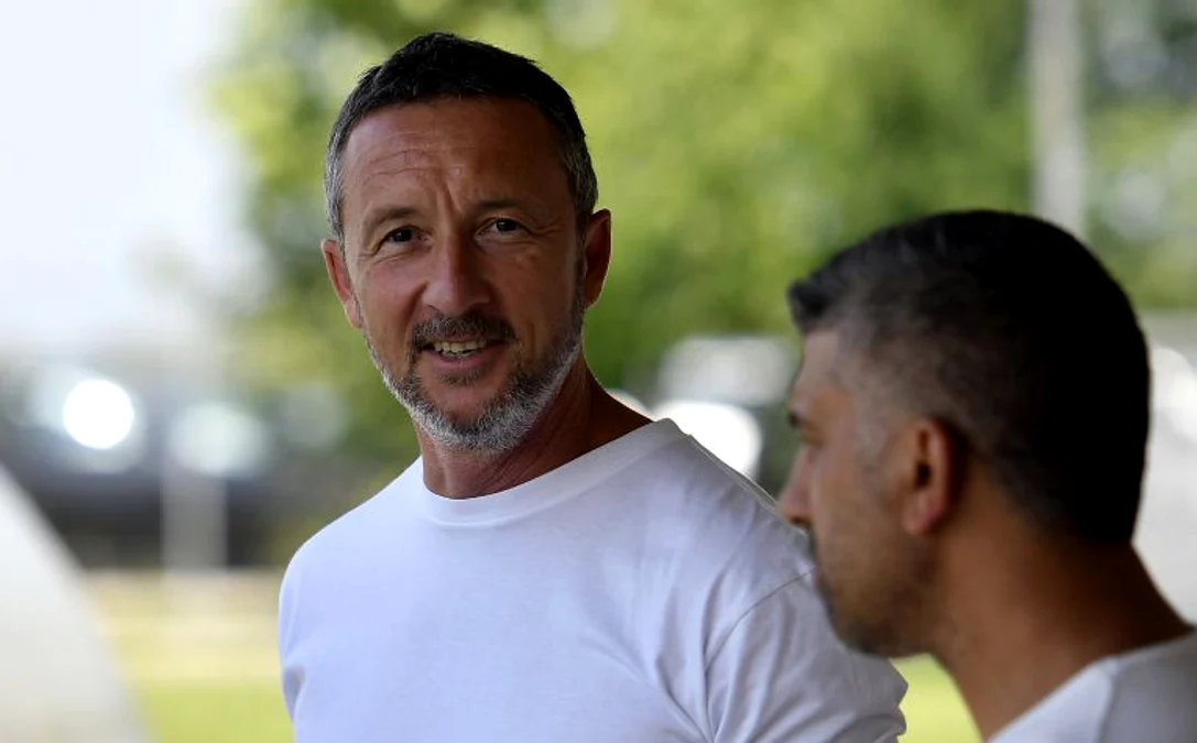 Mihai Stoica, manager general și din când în când antrenor al FCSB. Foto Facebook
